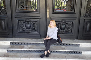 Marina Bulatović Barny: Ne umijem da pišem o onome što nijesam...