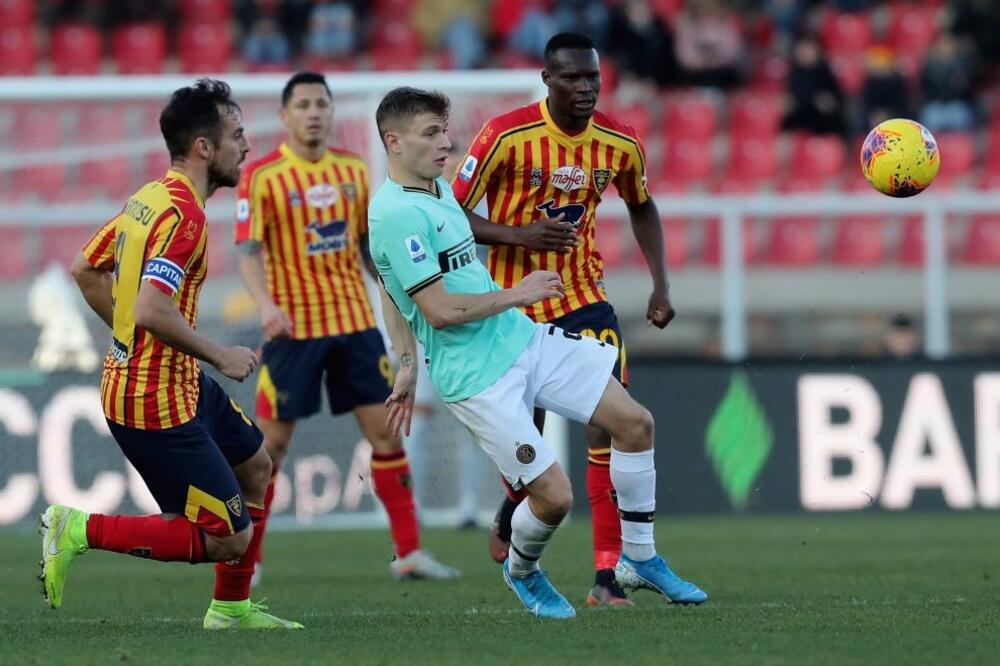 Nikolo Barela u duelu sa Lećeom, Foto: Twitter