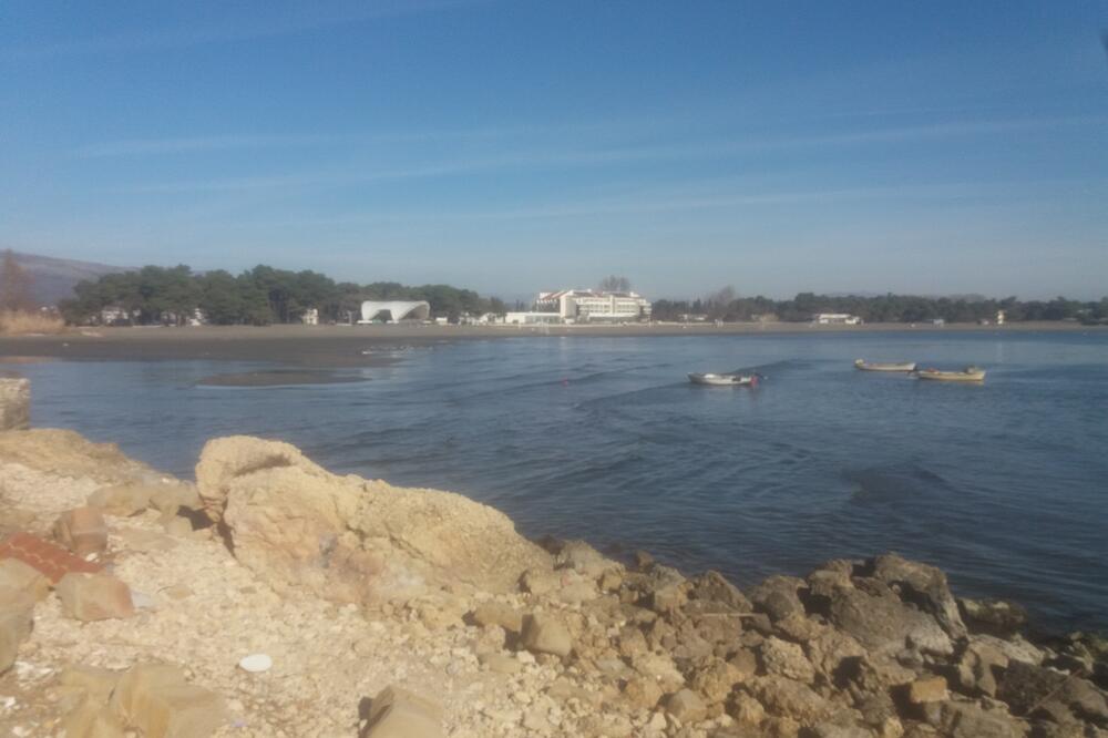 Čamci ne mogu nazad, Foto: Samir Adrović