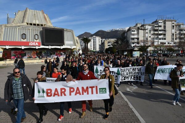 Bar pamti