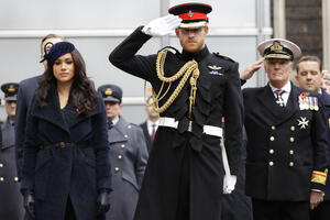 Princ Hari žali što neće moći da služi kraljici