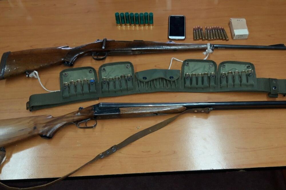 Oduzeti predmeti, Foto: Uprava policije