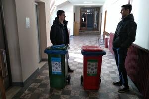 Nikšićki ekolozi podijelili „suve i mokre kante“