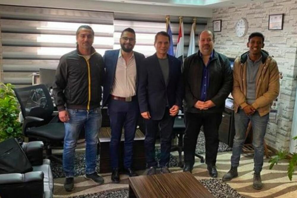 Bahader sa čelnicima kluba