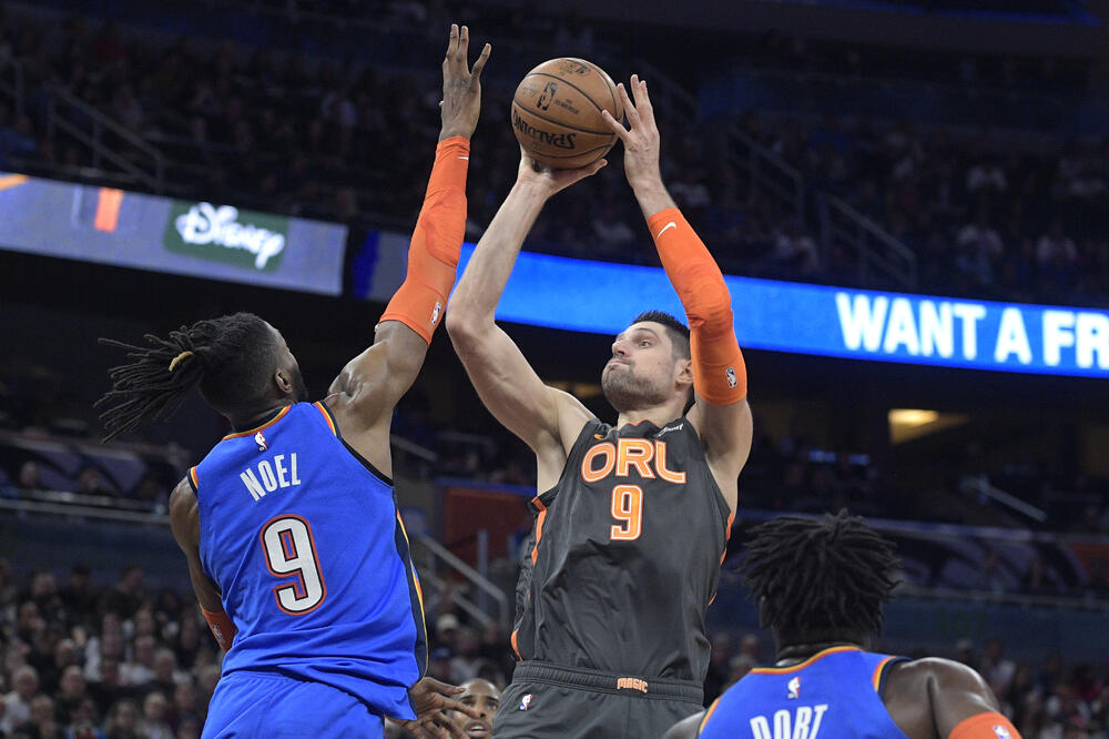 Vučević na meču sa Oklahomom, Foto: AP