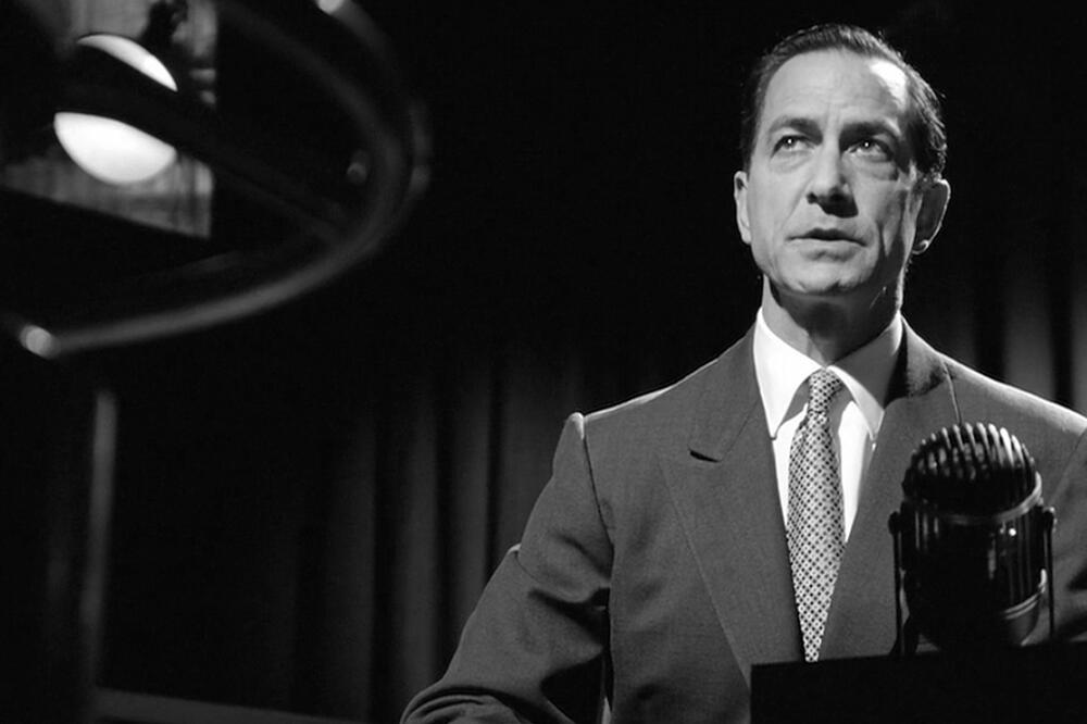 Film "Laku noć i srećno"