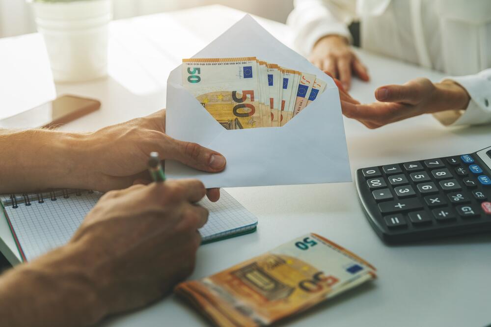 Ogromni tokovi novca na crnom tržištu rada (Ilustracija), Foto: Shutterstock