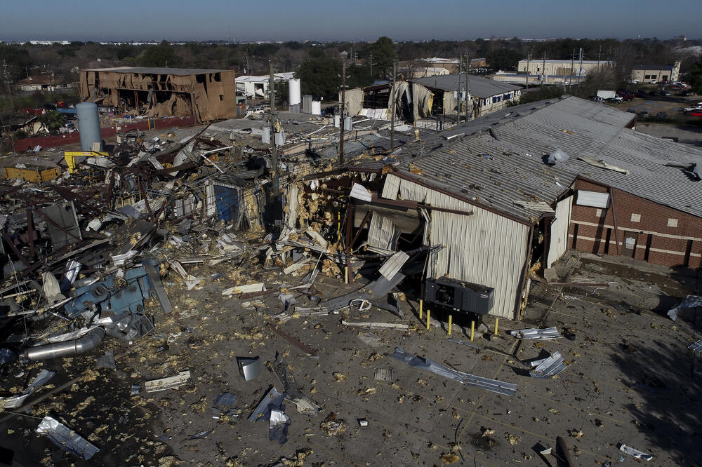 Detalj sa mjesta eksplozije, Foto: BETA/AP