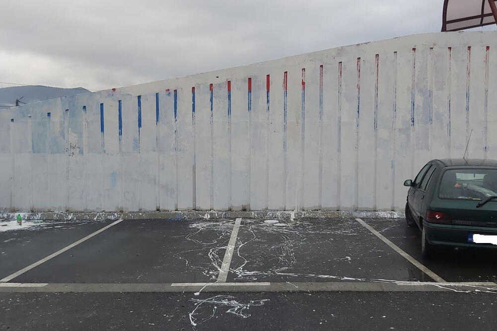 Prefarbana trobojka na Zlatici, Foto: Čitalac reporter