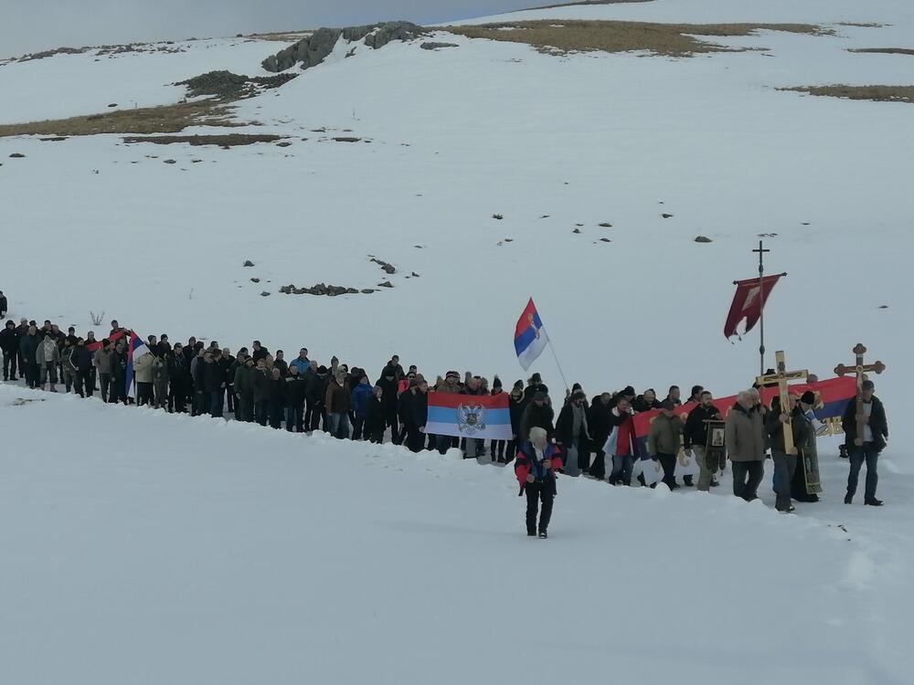Sa litije na Sinjajevini