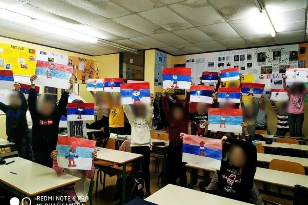 Đaci dobili zadatak da slikaju trobojku: OŠ Jugoslavijia Bar, Foto: Facebook