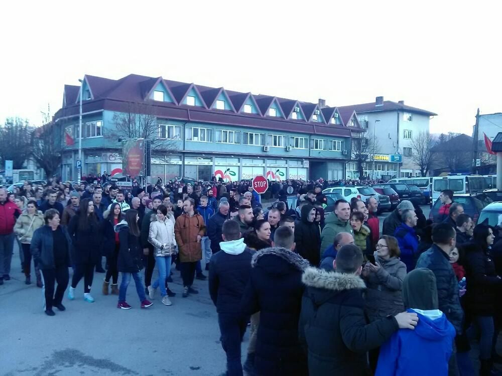 Sa litije u Beranama