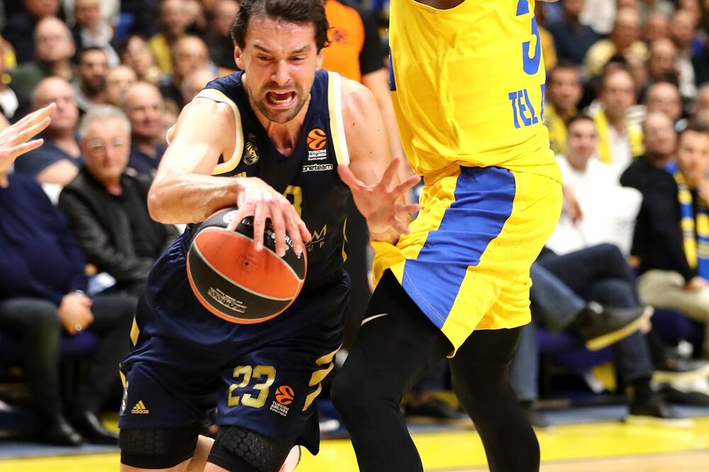 Ljulj na meču sa Makabijem