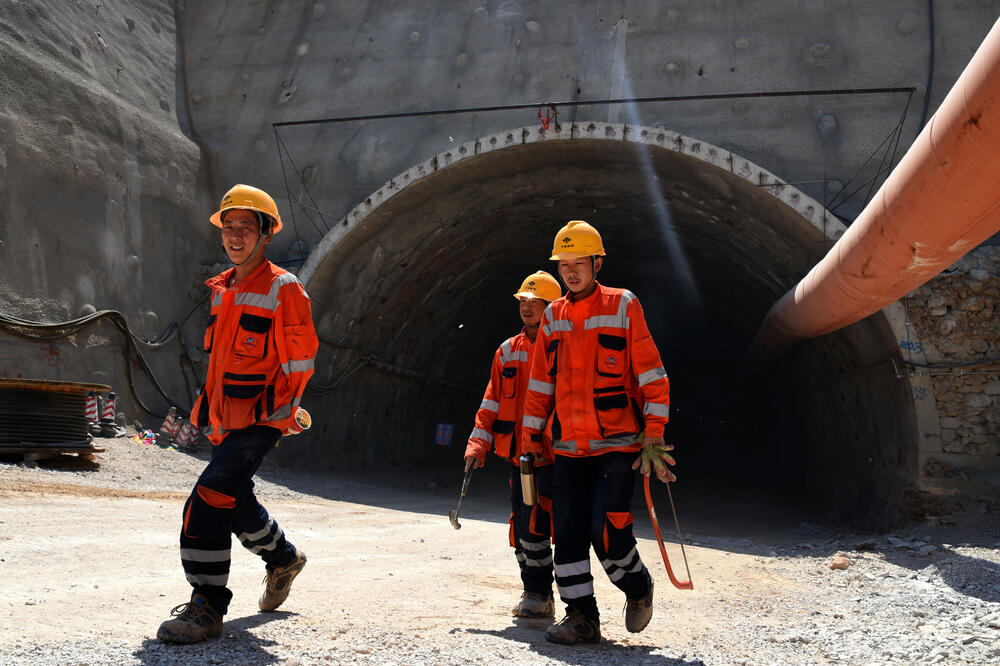 Većina radnika iz Kine biće odsutna do početka marta: Sa gradilišta, Foto: Boris Pejović