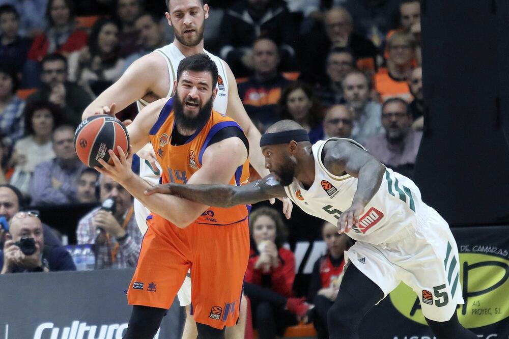 Bojan Dubljević na utakmici sa Panatinaikosom, Foto: Euroleague