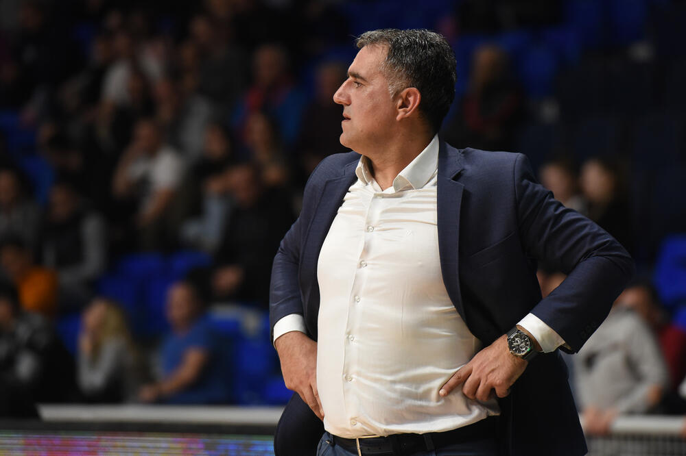 Dragan Bajić na večerašnjoj utakmici, Foto: KK Budućnost Voli