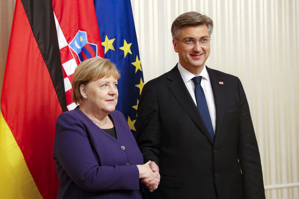 Njemačka kancelarka Angela Merkel i hrvatski premijer Andrej Plenković, Foto: AP