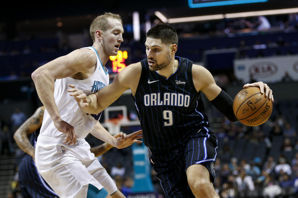 Vučević u duelu sa Zelerom iz Šarlota, Foto: AP
