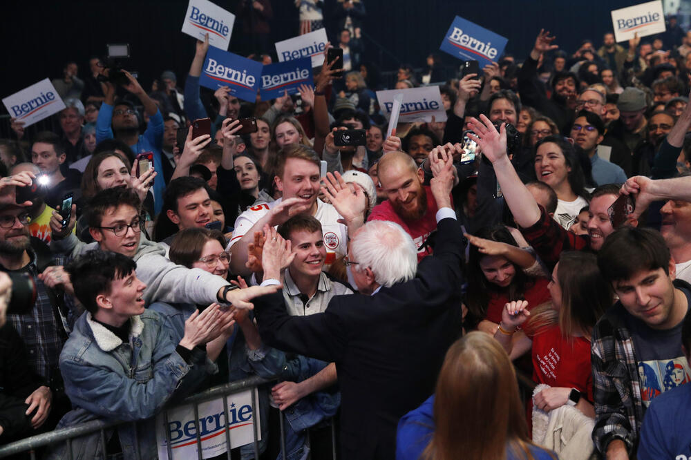 Po anketama Sander je pretekao Bajdena, Foto: AP