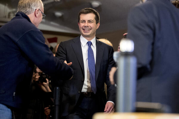 Butidžidž pobijedio u Ajovi, Bajden tek četvrti