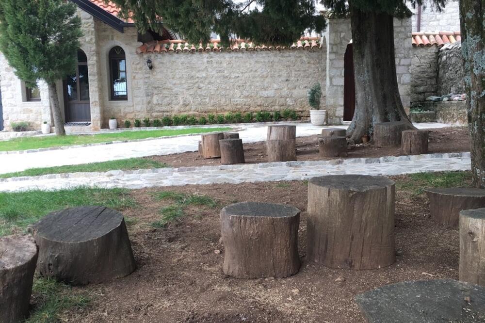 Manastir Duljevo, Foto: Foursquare.com