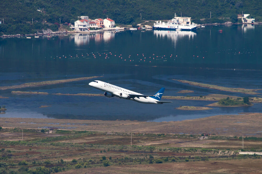 Država pokušava da spasi Montenegro Airlines sa 155 miliona, Foto: Siniša Luković