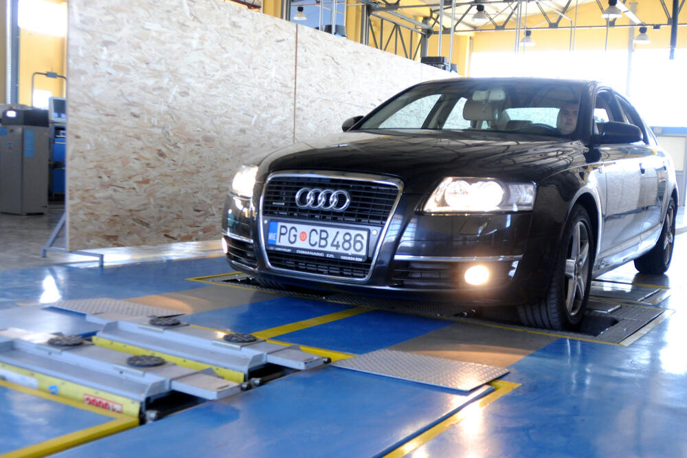 Prebacivanja troškova i igra sa stavkama povećali cijenu registracije (Ilustracija), Foto: Boris Pejović