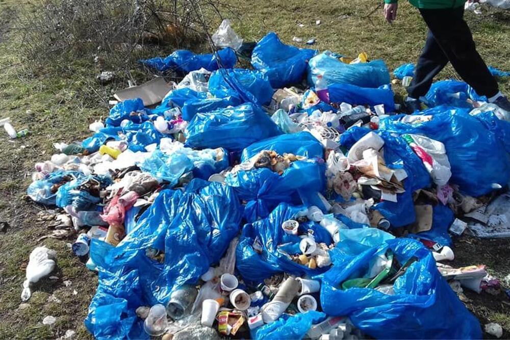 Divlja deponija na Trebjesi, Foto: "Ozon"