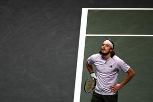 Krah favorita u Roterdamu: Nakon Medvedeva, ispao i Cicipas