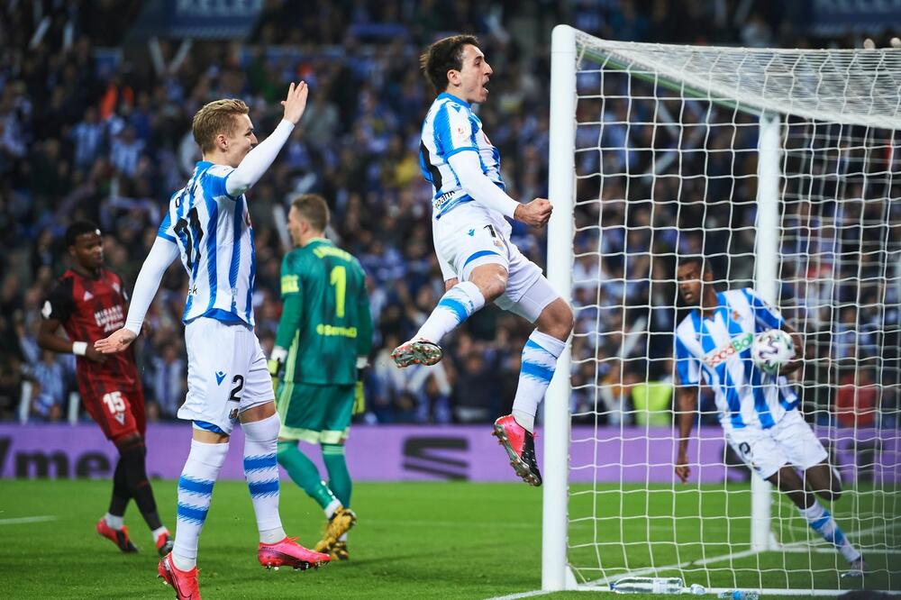 Mikel Ojarzabal slavi gol protiv Mirandesa