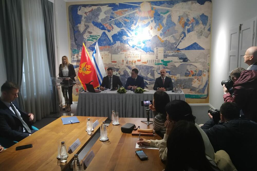 Danas u Podgorici, Foto: Borko Ždero