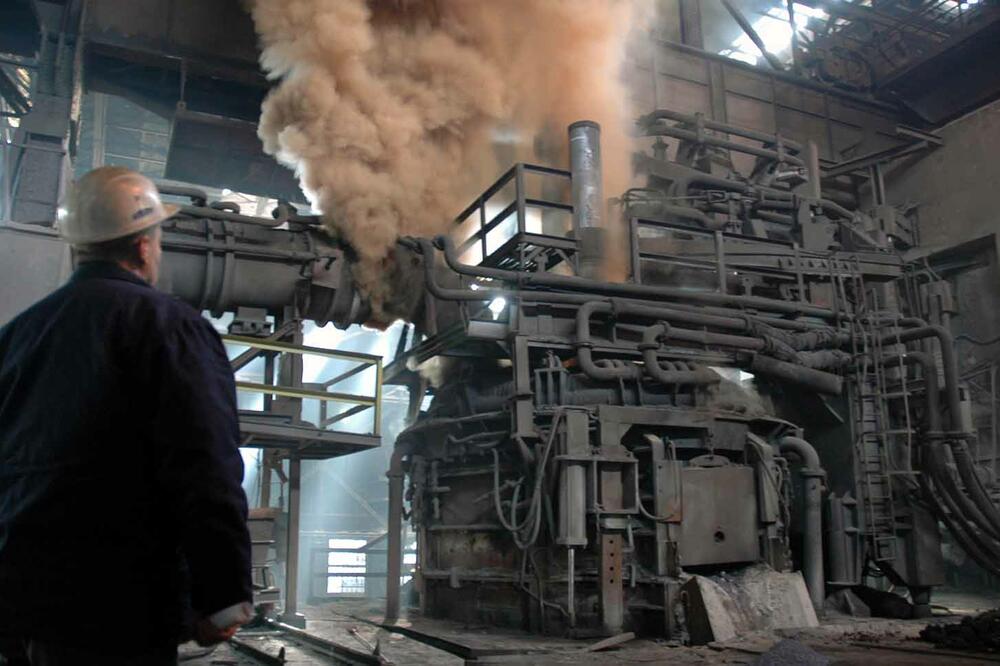 Proizvodnja metala značajno smanjena: Iz Željezare (arhiva), Foto: Luka Zeković