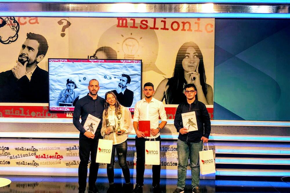 Pobjednički tim “Mislionice” sa mentorom, Foto: Privatna arhiva