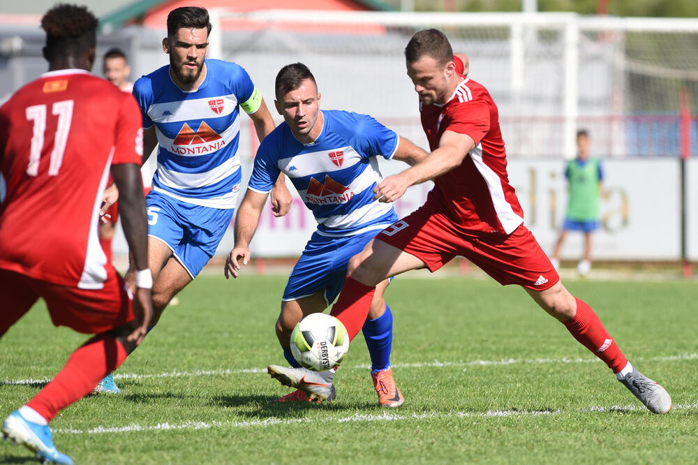 Iskra je u oktobru savladala Titograd na Starom aerodromu, Foto: Savo Prelević