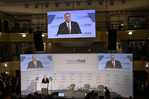 Šta je pokazala Minhenska konferencija: SAD i EU u paralelnim...