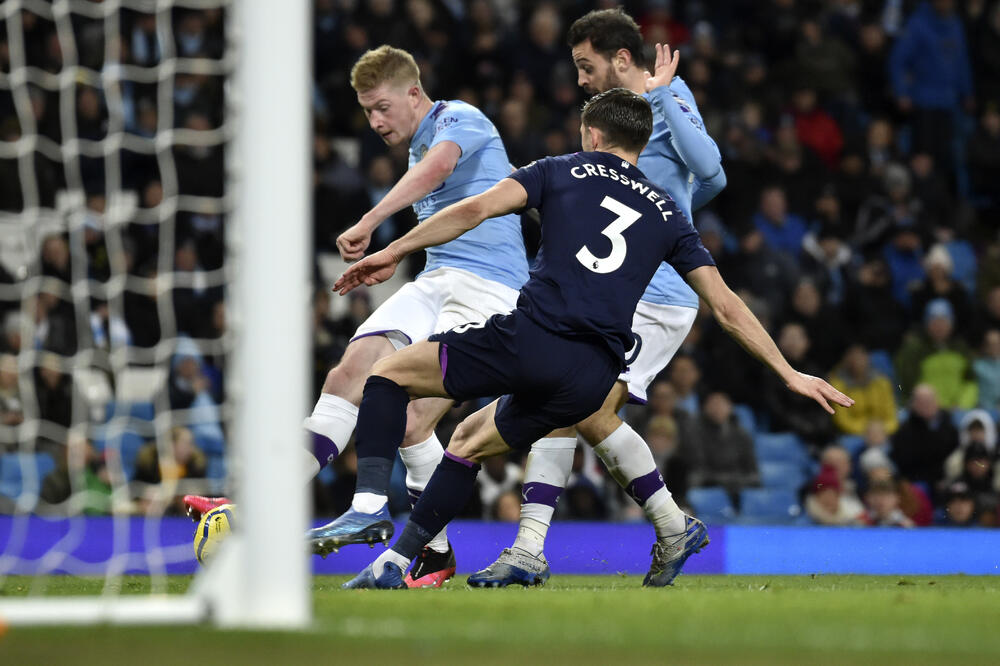 De Brujne postiže drugi gol, Foto: AP