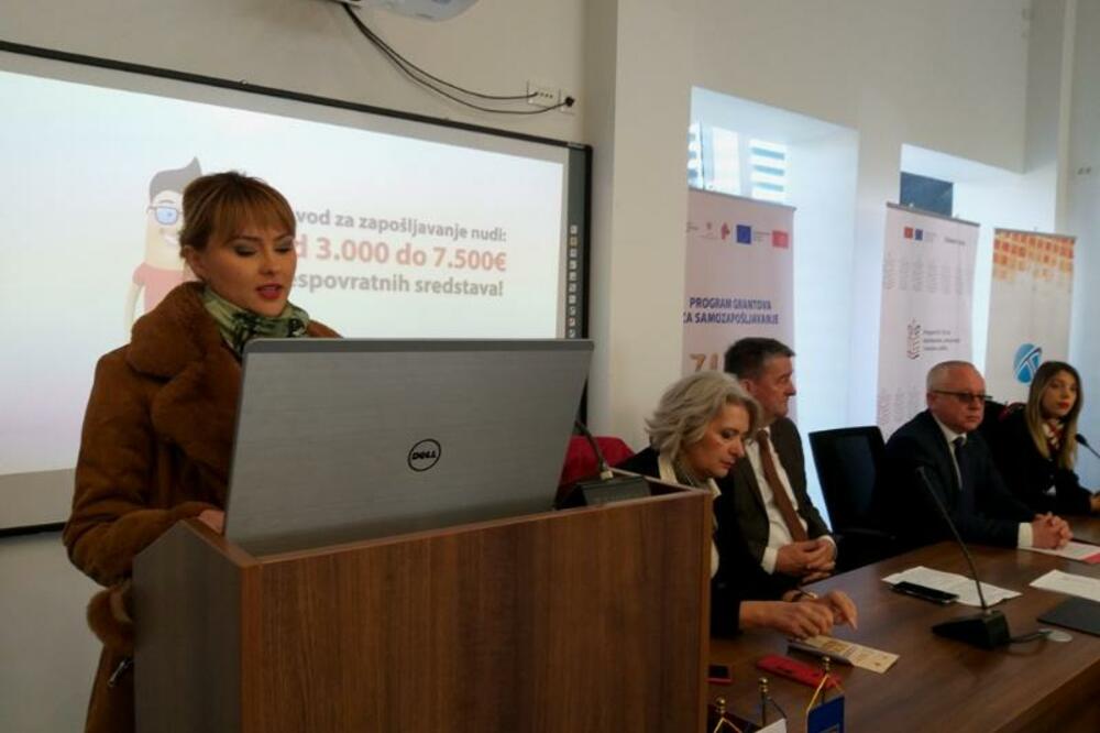 Sa sastanka, Foto: Svetlana Mandić
