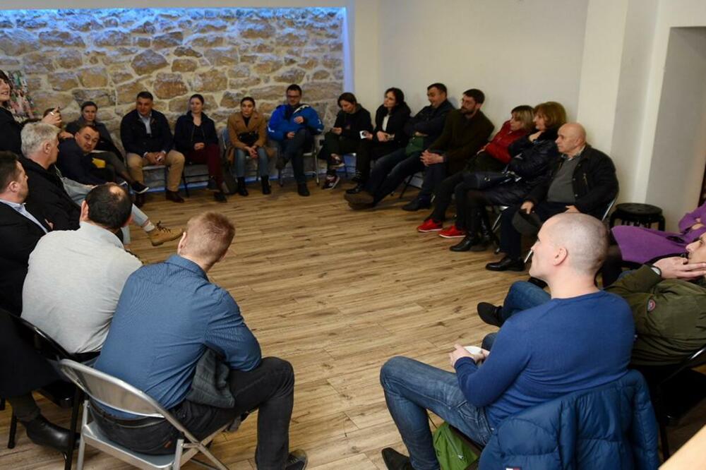 Sa obuke, Foto: PR Centar