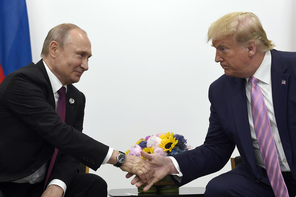 Tramp i Putin u Osaki prošle godine, Foto: AP