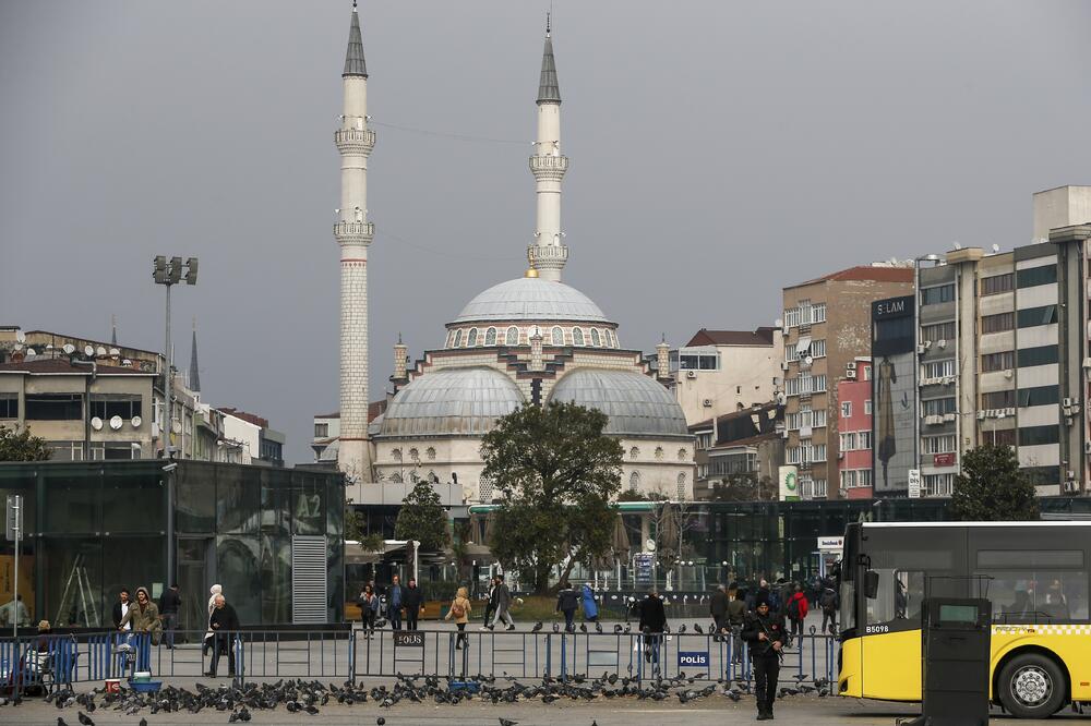 Ukinuti letovi prema Iranu, Foto: Beta/AP: Emrah Gurel