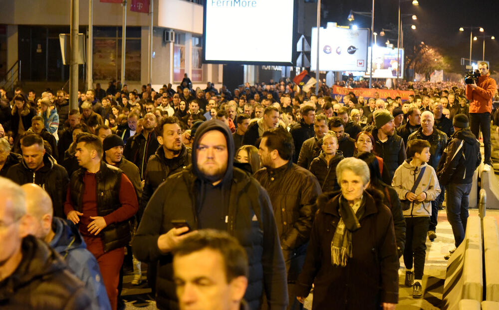 Sa litije u Podgorici