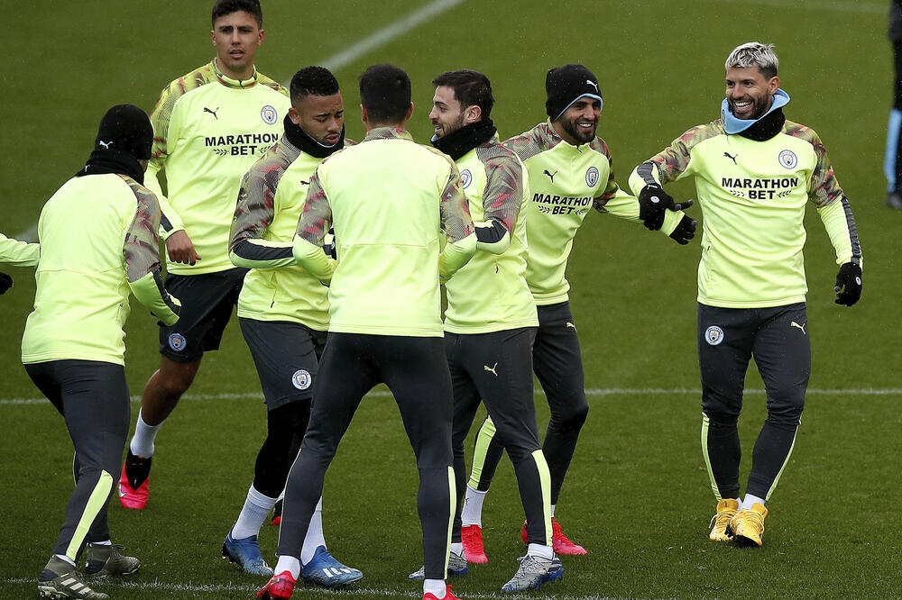 Fudbaleri Sitija sinoć na treningu u Madridu, Foto: Beta/AP