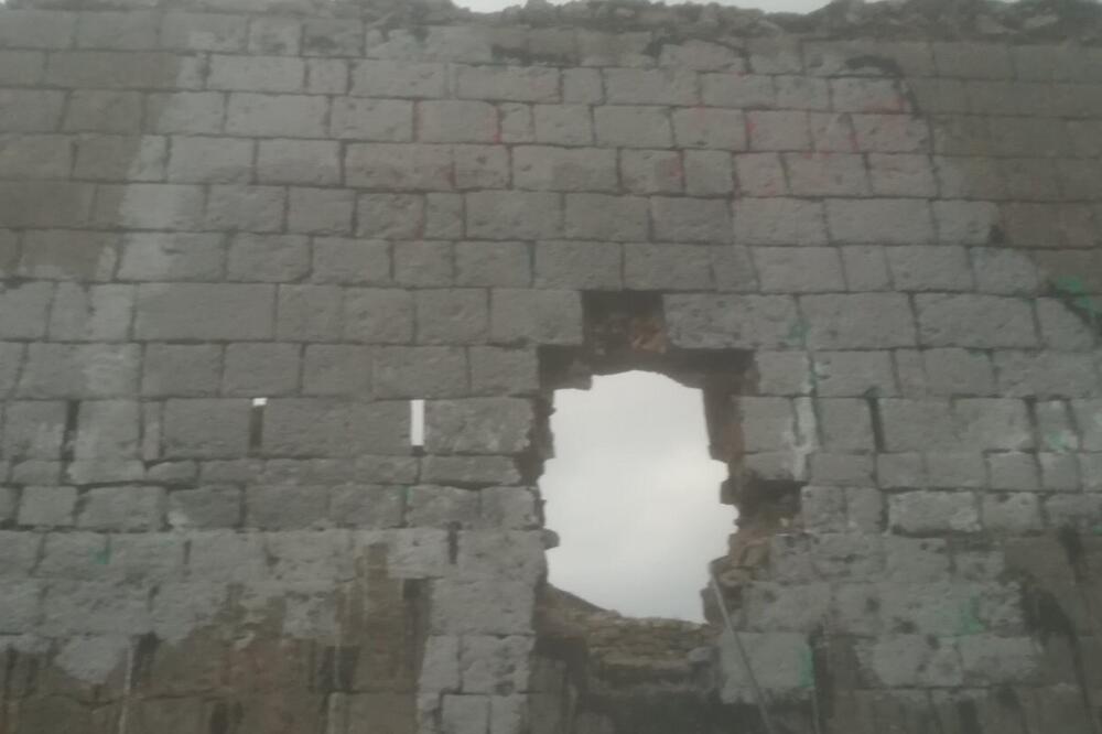 Uklonjen natpis sa zidina, Foto: Ministarstvo kulture