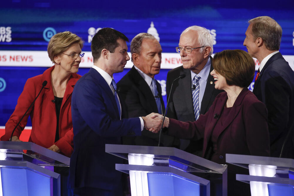 Sanders bio na meti napada demokratskih rivala, Foto: AP
