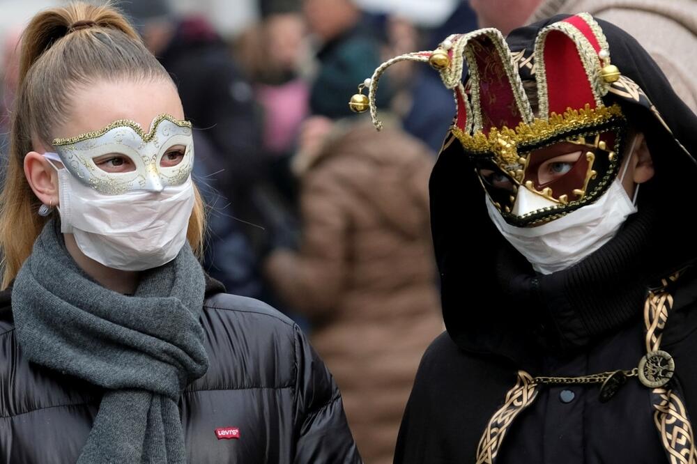 Maskirani učesnici Venecijanskog karnevala, Foto: Reuters