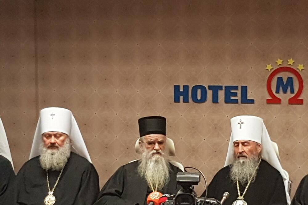 Amfilohije i Onufrije na konferenciji za novinare, Foto: Biljana Matijašević