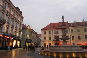 Bratislava između Vilsonova i Slavina