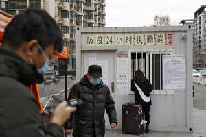 U borbi protiv virusa, Kina prati građane mobilnim telefonima i...