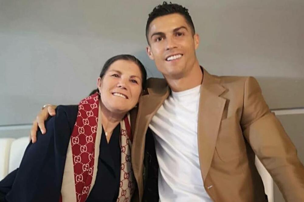 Ronaldo i njegova majka