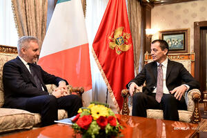 "Italija snažno podržava političke i odbrambene odluke Crne Gore"